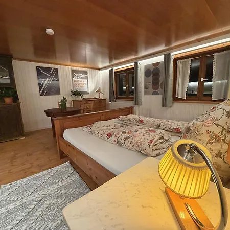 Apartamento Antique In The Heart Of The Alps Au (Bregenz)